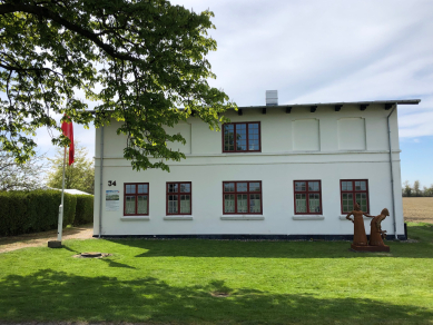 Roepige-skulptur nyt vartegn for Museum Polakkasernen